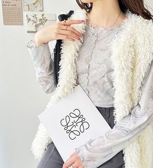 GeeRA（ジーラ）の「前後２ＷＡＹ花柄シアートップス（カットソー）」｜グリーン
