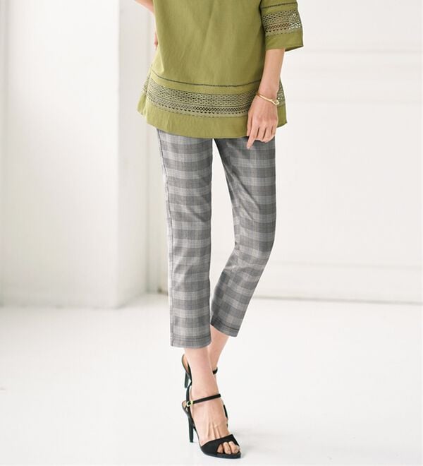 BELLUNA（ベルーナ）の「【イージーケア】ウルトラ美脚ストレッチアンクルパンツ（クロップドパンツ）」｜詳細画像