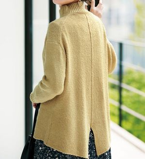 BELLUNA（ベルーナ）の「オーガニックコットン混バックスリットニット（ニット・セーター）」｜詳細画像