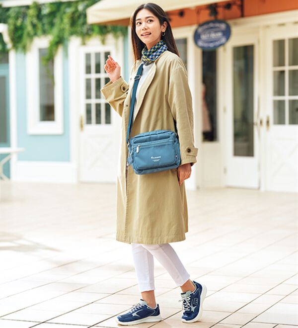 BELLUNA（ベルーナ）の「＜ＭＯＺ＞異素材使いロゴスニーカー（スニーカー）」｜詳細画像