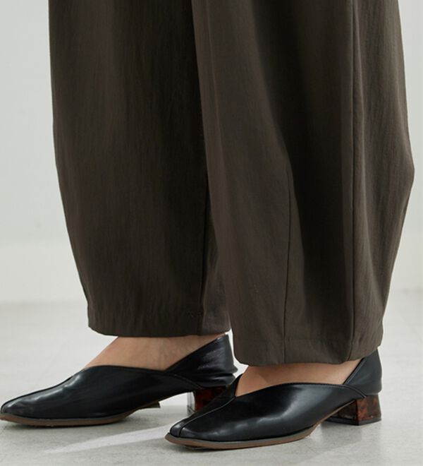 BELLUNA（ベルーナ）の「【接触冷感！】高見えサテン風カーブパンツ（ワイドパンツ・ガウチョ）」｜詳細画像