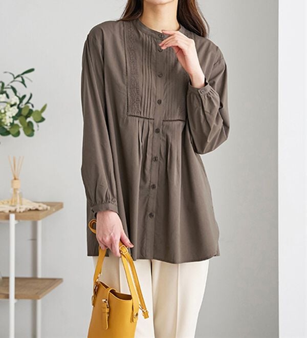 BELLUNA（ベルーナ）の「レース&times;ピンタック使いシャツチュニック（チュニック）」｜詳細画像