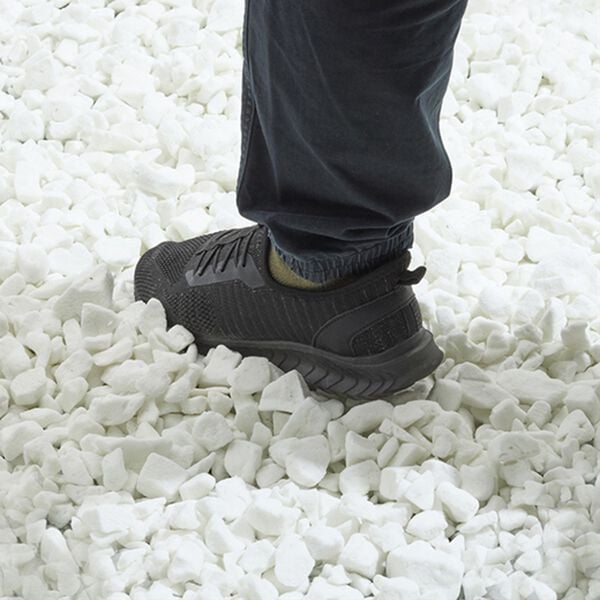 「草よけ・防犯の音ジャリ６０Ｌ（ＤＩＹ・工具）」｜ホワイト