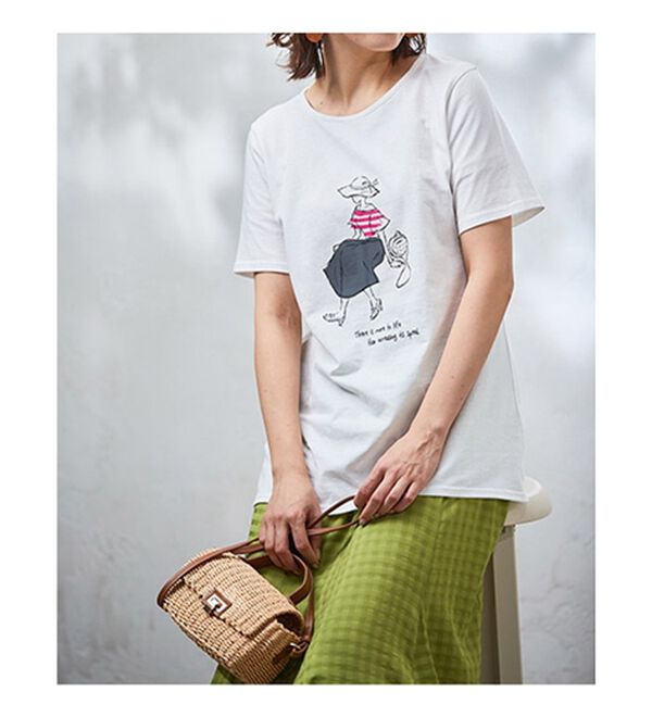 BELLUNA（ベルーナ）の「綿１００％ロング丈プリントＴシャツ（Tシャツ）」｜詳細画像