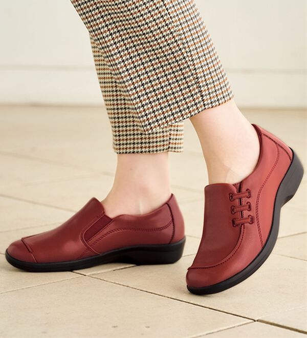 BELLUNA（ベルーナ）の「＜トパーズ＞滑りにくいオブリークシューズ（スリッポン）」｜詳細画像