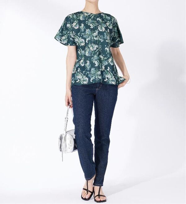 BELLUNA（ベルーナ）の「〈日比谷花壇〉袖フリルデザインブラウス（ブラウス）」｜詳細画像