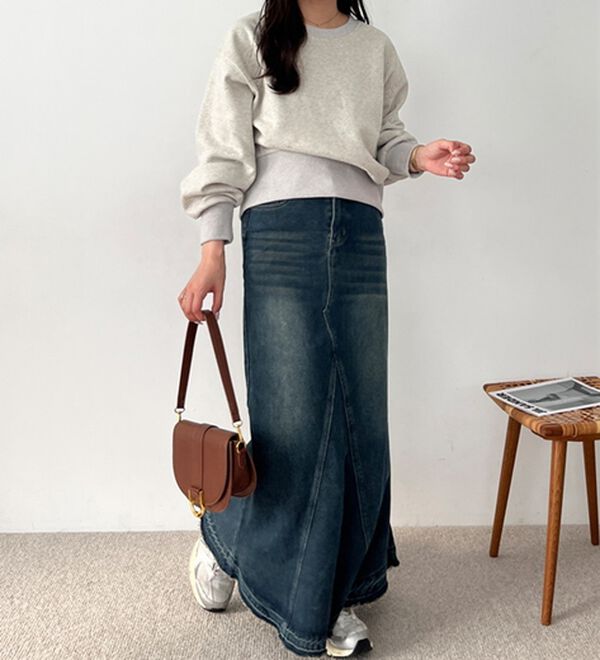 GeeRA（ジーラ）の「スタッズスウェット（トレーナー・スウェット）」｜詳細画像