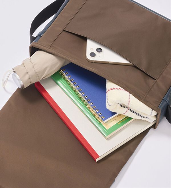 「＜クロコダイル＞フラップショルダー（メンズショルダーバッグ）」｜詳細画像