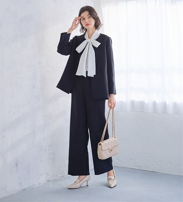 GeeRA（ジーラ）の「【２点セット】フレアーラインジャケットワイドパンツセットアップスーツ（パンツスーツ）」｜詳細画像