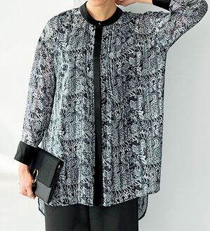 BELLUNA（ベルーナ）の「シンプルコーデに映えるシャドーストライプペイズリー柄ブラウス（チュニック）」｜詳細画像