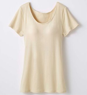 LAVIENNE（ラヴィエンヌ）の「綿１００％サラッと汗取りインナー　カップ付きインナー　半袖＜ラヴィクールナチュラル＞（ブラトップ・カップ付きインナー）」｜ベージュ