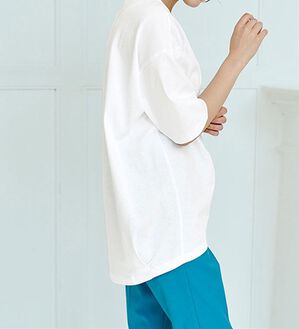 RANAN（ラナン）の「ひんやり！綿100％汗ジミ防止！裾タックロング丈Tシャツ＜Ｂeautiful Ｃotton＞（チュニック）」｜オフホワイト