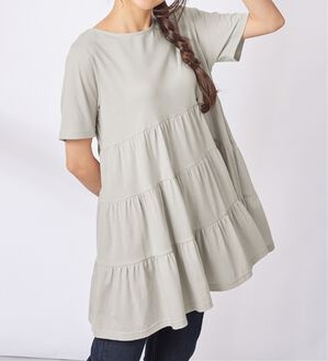 Viola e Viola（ヴィオラ エ ヴィオラ）の「【５つの機能付】ティアードチュニック（チュニック）」｜ライトグレー