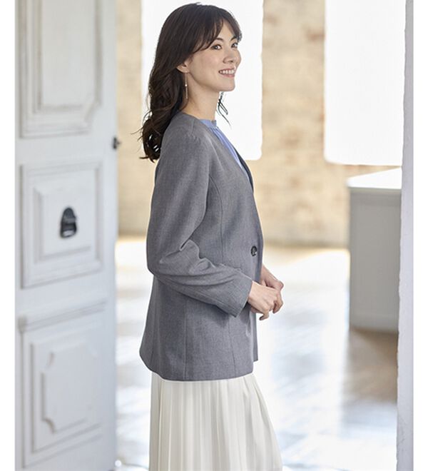 BELLUNA（ベルーナ）の「＜楽スタフィット＞ノーカラージャケット（ノーカラージャケット）」｜詳細画像