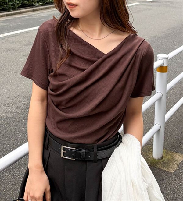 RANAN（ラナン）の「【新色追加】ひんやり上品ドレープリブTシャツ（カットソー）」｜ダークブラウン