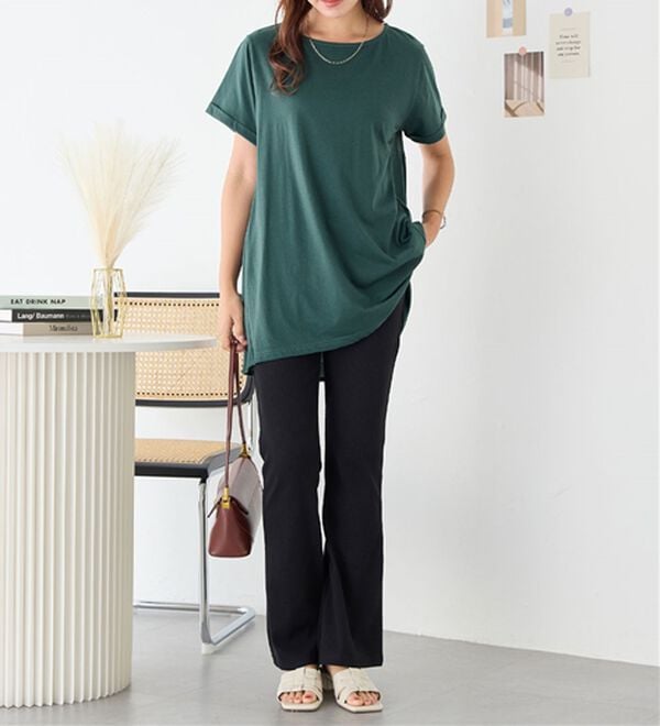 Viola e Viola（ヴィオラ エ ヴィオラ）の「すっきり魅せ切替Ａラインチュニック（チュニック）」｜詳細画像