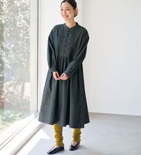 BELLUNA（ベルーナ）の「＜＆ｃｏｃｏｃｈｉ＞デニム素材チャイナボタンワンピース（シャツワンピース）」