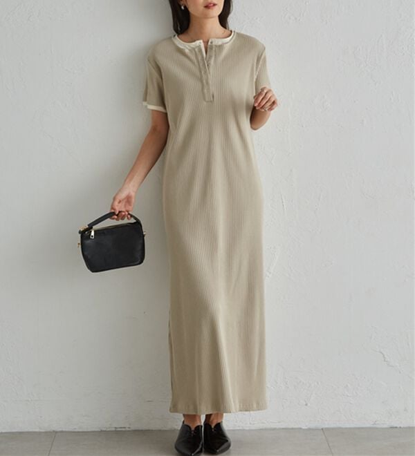 RANAN（ラナン）の「レイヤードヘンリーネックリブワンピース（カットソーワンピース）」｜ベージュ系