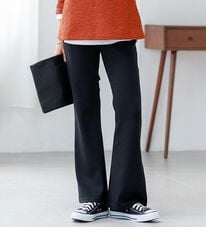 BELLUNA（ベルーナ）の「シュッと体型カバー！ジャストフィットフレアーパンツ（フルレングスパンツ）」