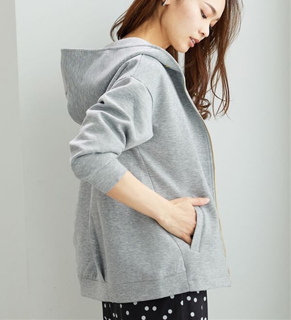 BELLUNA（ベルーナ）の「【快適Ｌａｂ．】とろみ素材裾タックパーカー（パーカー）」｜詳細画像