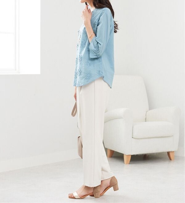 BELLUNA（ベルーナ）の「【店舗・ネット限定】モチーフレース使い袖ギャザーブラウス（ブラウス）」｜詳細画像