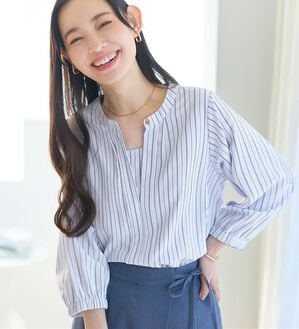 Viola e Viola（ヴィオラ エ ヴィオラ）の「さらさらＥＡＳＹ　２ＷＡＹ衿デザインブラウス（ブラウス）」｜詳細画像