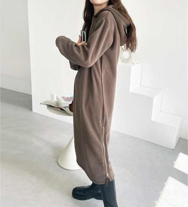 GeeRA（ジーラ）の「裏起毛裾ファスナーパーカーワンピース（カットソーワンピース）」｜詳細画像