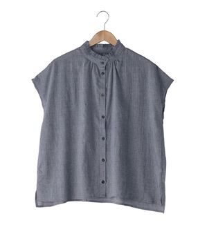 BELLUNA（ベルーナ）の「衿フリル使いフレンチスリーブブラウス（ブラウス）」｜ネイビー