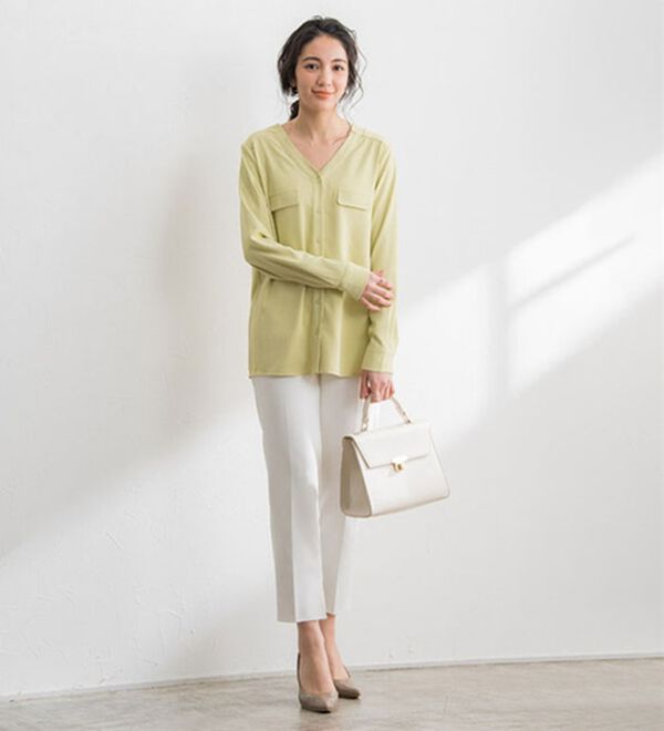 Pierrot（ピエロ）の「ノーカラーブラウス（ブラウス）」｜詳細画像