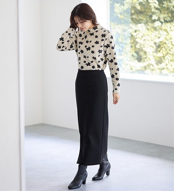 LAVIENNE（ラヴィエンヌ）の「薄手ストレッチフリースのプリントハイネック長袖（ニット・セーター）」｜詳細画像