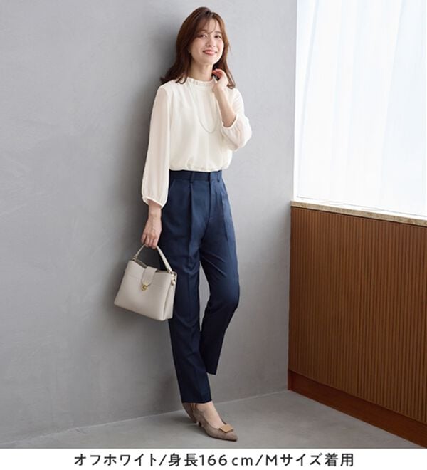 Viola e Viola（ヴィオラ エ ヴィオラ）の「フリル衿シフォンタックブラウス（ブラウス）」｜詳細画像