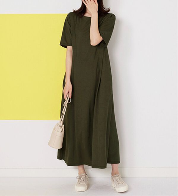 BELLUNA（ベルーナ）の「ヒンヤリ！タック使いかのこワンピース（カットソーワンピース）」｜詳細画像