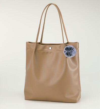 BELLUNA（ベルーナ）の「軽量気が利く柔らかトート（トートバッグ）」