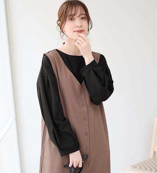 Viola e Viola（ヴィオラ エ ヴィオラ）の「【４つの機能付】楽キレイ袖タックブラウス（ブラウス）」｜詳細画像