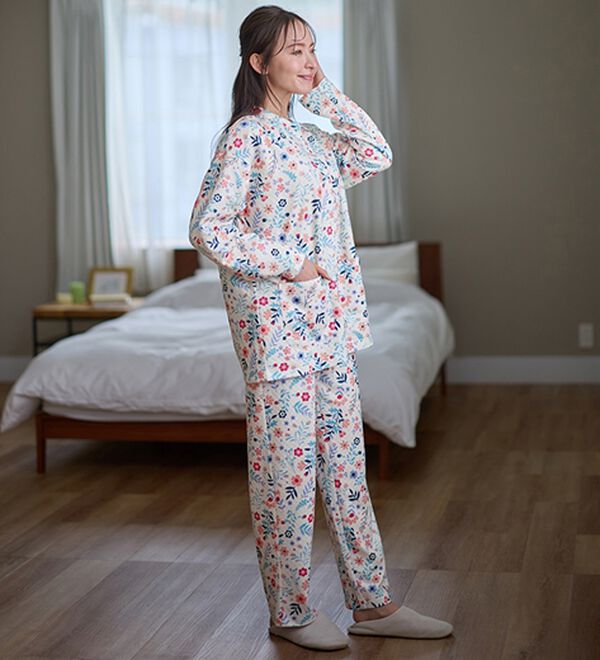 LAVIENNE（ラヴィエンヌ）の「綿入りキルトパジャマ（パジャマ・ルームウェア）」｜詳細画像