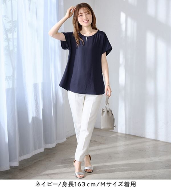 alotta（アロッタ）の「【イージーケア】パール調ボタンデザインブラウス（ブラウス）」｜詳細画像