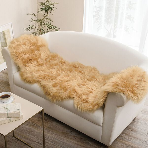 iellio（イエリオ）の「ふかふかムートン調フリース＜韓国風インテリア・チェアカバー・ソファーカバー・ラグ・チェアパッド＞（ソファーカバー）」｜詳細画像