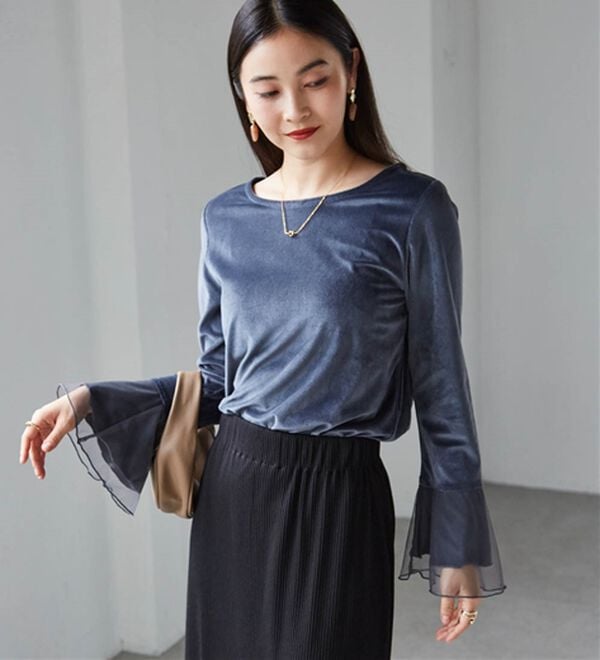 フレアーチュール袖ベロアプルオーバー - ベルーナ【公式】