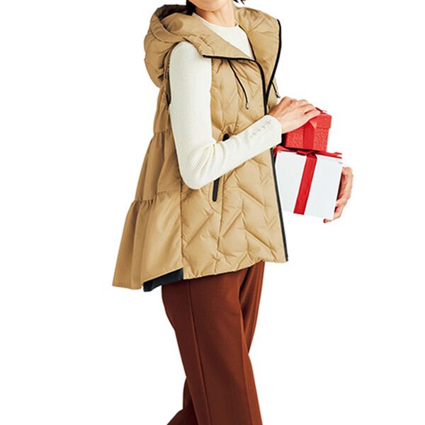 BELLUNA（ベルーナ）の「シームレスダウンデザインベスト（ベスト）」｜詳細画像