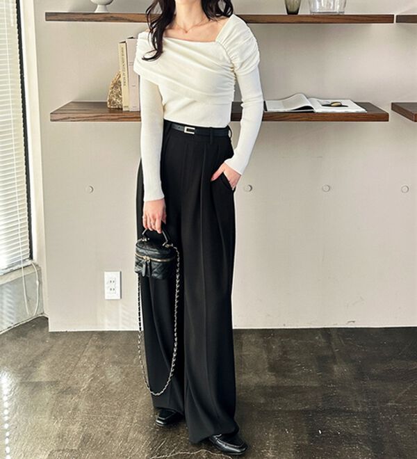 GeeRA（ジーラ）の「ドレープオフショルニット（ニット・セーター）」｜詳細画像