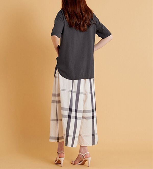 BELLUNA（ベルーナ）の「抗菌防臭綿１００％切替デザインプルオーバー（カットソー）」｜詳細画像