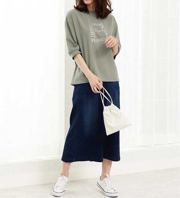 BELLUNA（ベルーナ）の「異素材使いロゴデザインプルオーバー（カットソー）」｜詳細画像