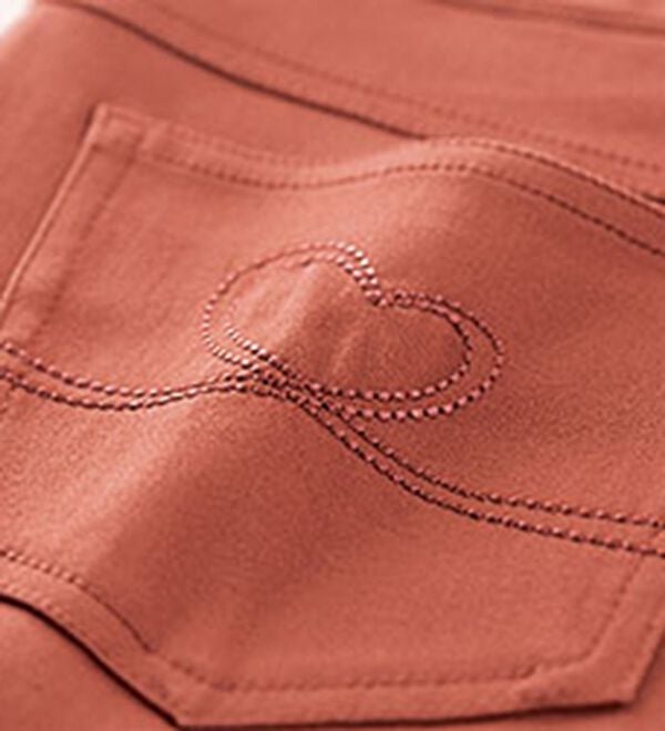 BELLUNA（ベルーナ）の「サラリ快適！蓄熱綿サテンストレッチカラーパンツ（フルレングスパンツ）」｜詳細画像