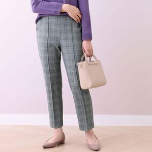 BELLUNA（ベルーナ）の「ストレッチ素材センタープレス入りテーパードパンツ（テーパードパンツ）」｜グレンチェック