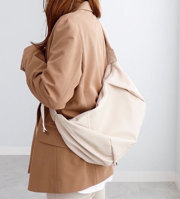 BELLUNA（ベルーナ）の「ラウンドショルダーバッグ（その他バッグ）」｜詳細画像