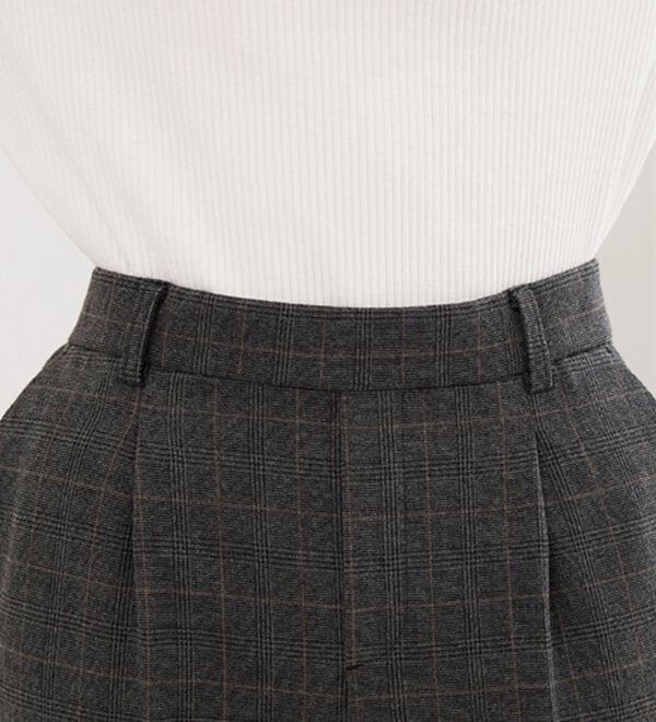 BELLUNA（ベルーナ）の「サマ見え(スーパーウォーム)ウール調素材美脚テーパードパンツ（テーパードパンツ）」｜詳細画像