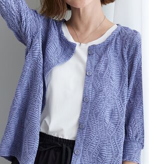 BELLUNA（ベルーナ）の「波柄シアージャカード素材カーディガン（ニットカーディガン）」｜詳細画像