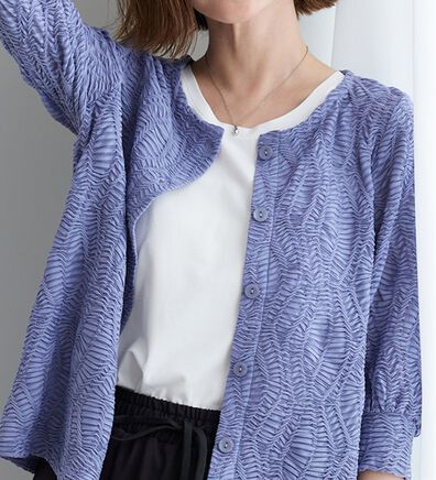 BELLUNA（ベルーナ）の「波柄シアージャカード素材カーディガン（ニットカーディガン）」