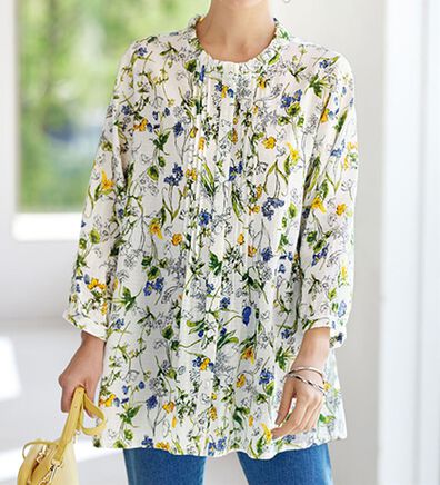 BELLUNA（ベルーナ）の「ナチュラル柄プリントブラウス（ブラウス）」