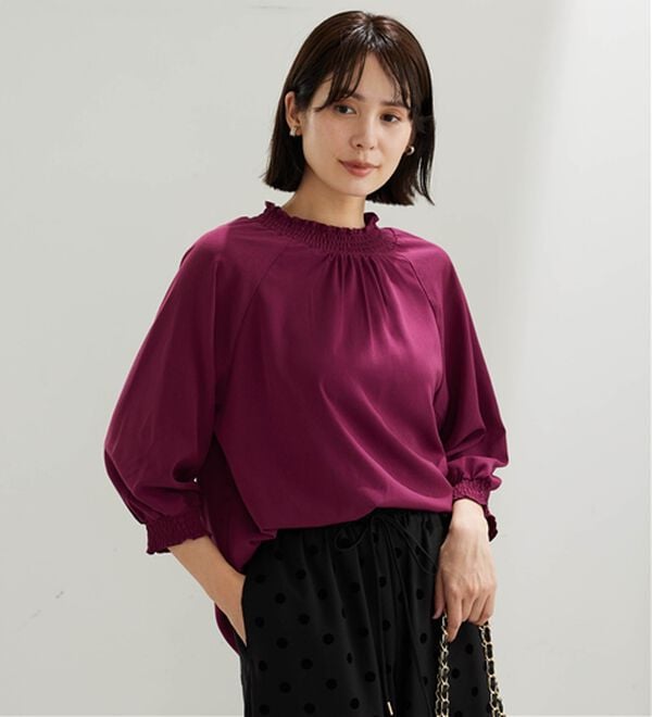 BELLUNA（ベルーナ）の「上品シャーリングドルマンブラウス（ブラウス）」｜詳細画像